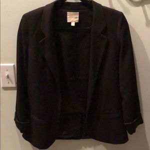 Urban Outfitters Black Blazer - Size Small